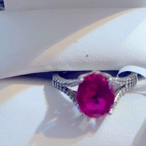 NWT Lab Created Beautiful Ruby. White Sapphires on Sterling Silver Ring. Size 6.